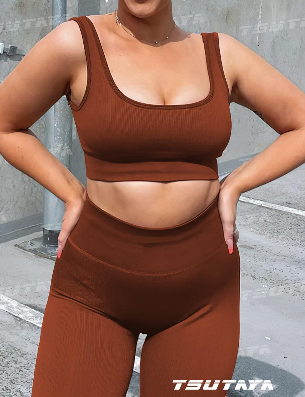 Women's Seamless Workout Sets: 2-Piece Ribbed Biker Shorts and Crop Tank Top for Casual Yoga - Coffee, Size L